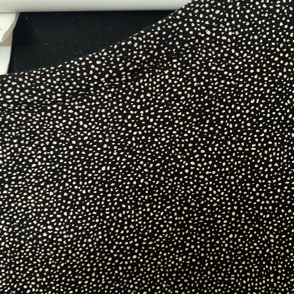 H &M women’s T-shirt/blouse